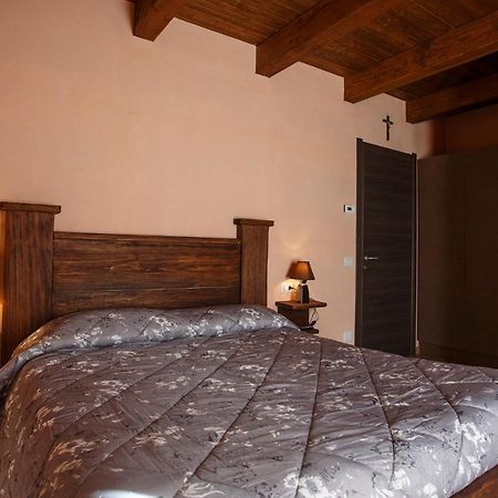 Circolo Operaio Acli Colloro Hotel Ngoại thất bức ảnh